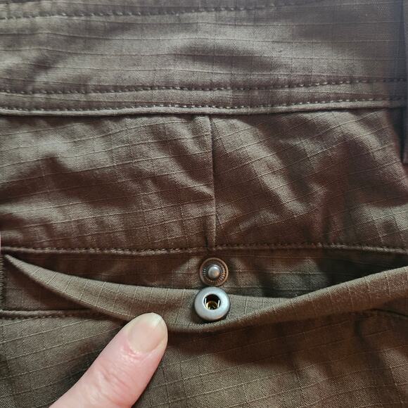 Flint and Tinder Men's Utility Multi Pocket Pants Khaki Green Size 32 x 32 - Picture 8 of 11